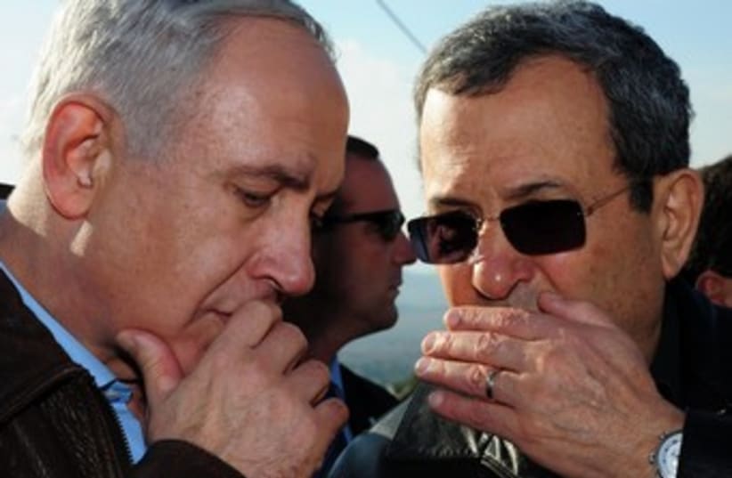 Netanyahu Barak whispering 370 (photo credit: PMO/Courtesy)
