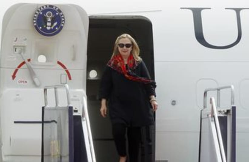 US Secretary of State Hillary Clinton 370 (R) (photo credit: Chaiwat Subprasom / Reuters)