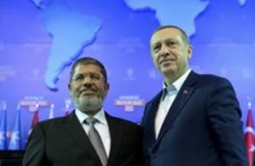 Morsy and Erdogan 300 (photo credit: REUTERS)