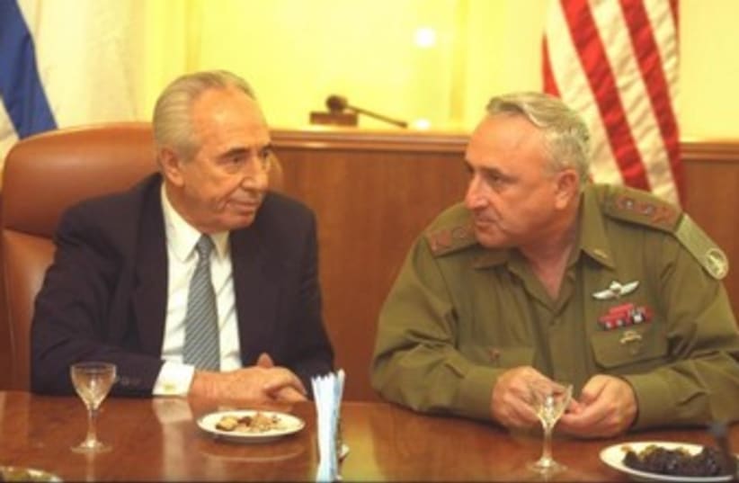 President Peres and Amnon Lipkin-Shahak 370 (photo credit: Courtesy GPO)