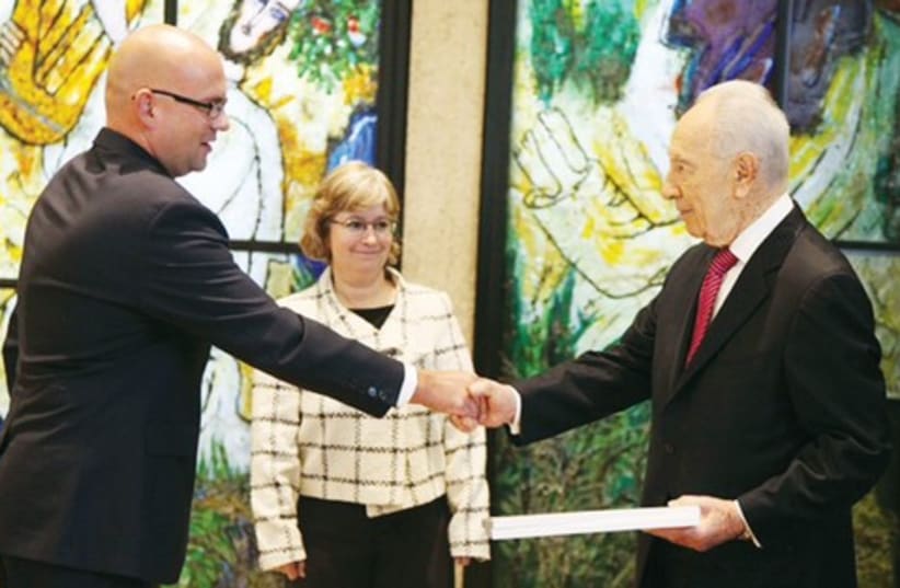 Croatian Ambassador Pjer Simunovic with Peres 521 (photo credit: Courtesy)