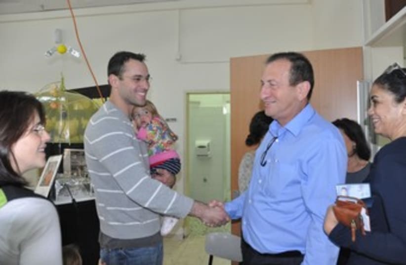Tel Aviv Mayor Ron Huldai visits polling station 370 (photo credit: Rivka Finder)