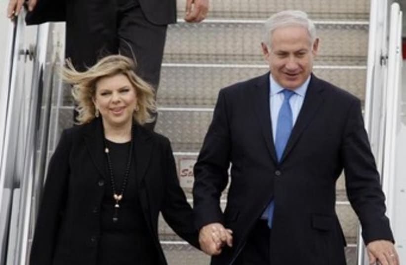 Binyamin and Sara Netanyahu in Ottawa 370 (photo credit: REUTERS/Blair Gable)