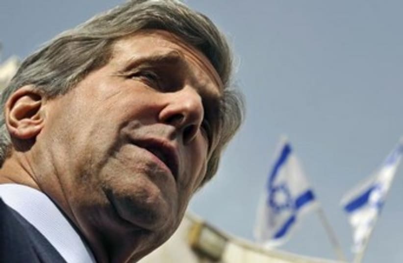 John Kerry visits Sderot 370 (photo credit: REUTERS/Amir Cohen)