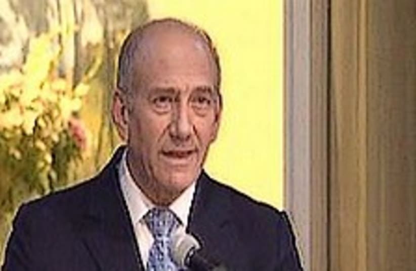 olmert press conference (photo credit: Channel 10)