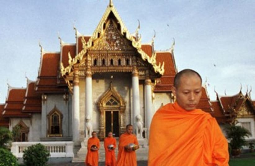 Thai monastery 370 (photo credit: reuters)