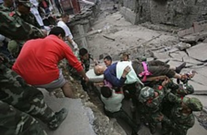 china quake rescue 224.8 (photo credit: AP)