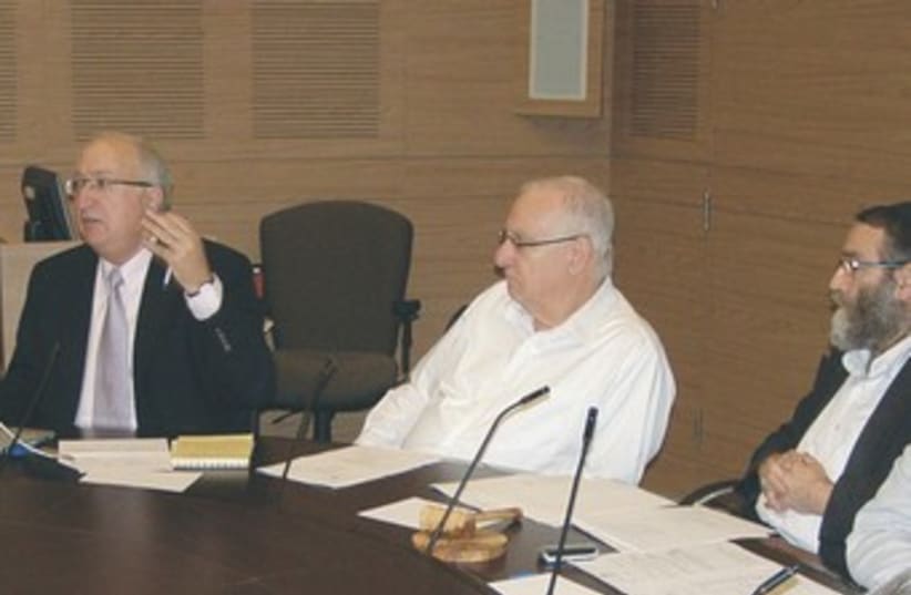 Knesset Finance Committee meeting 370 (photo credit: Courtesy, Knesset Spokesperson)