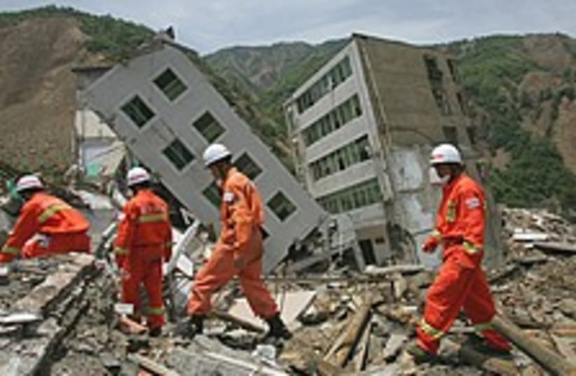 china rescuers 224.88 (photo credit: AP)