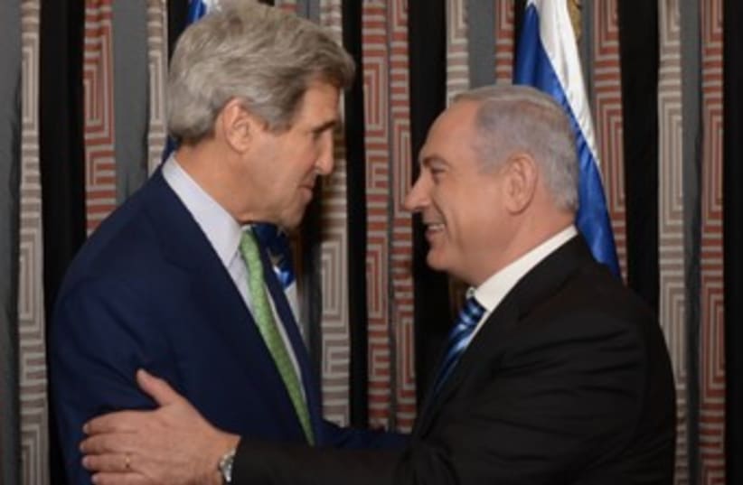 Kerry and Netanyahu 370 (photo credit: Amos Ben-Gershom/GPO)