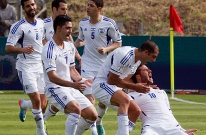 Israel soccer team 370 (photo credit: REUTERS)