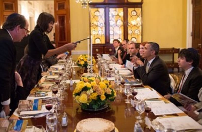 Seder at the White House 370 (photo credit: Pete Souza/White House)