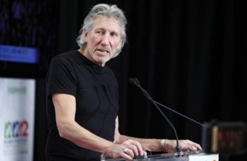 Roger Waters speaks to journalists 370 (photo credit: REUTERS/Carlo Allegri)