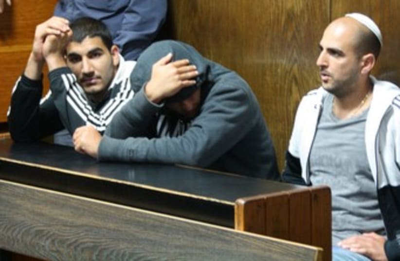 Dror and Omer Alperon in court 370 (photo credit: Ben Hartman)