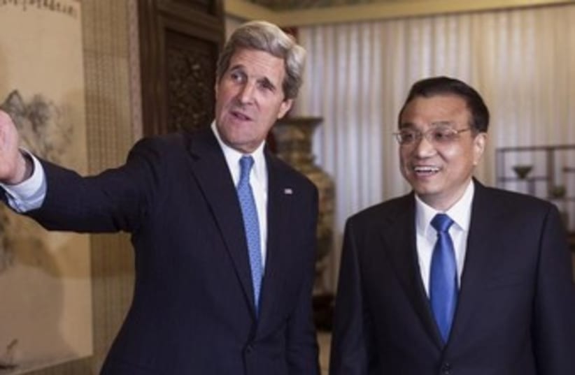 Kerry with Chinese prime minister 370 (photo credit: REUTERS/Paul J. Richards/Pool)
