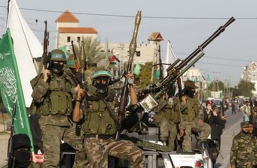 Hamas's Kassam Brigades 370 (photo credit: REUTERS/Ahmed Jadallah)
