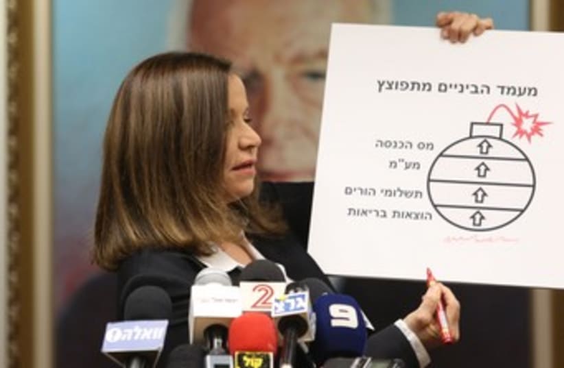 Opposition leader Shelly Yacimovich presents her red line 37 (photo credit: Marc Israel Sellem/The Jerusalem Post)