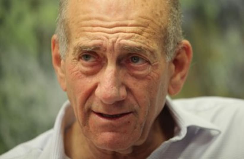 Olmert looking concerned 370 (photo credit: Marc Israel Sellem/The Jerusalem Post )