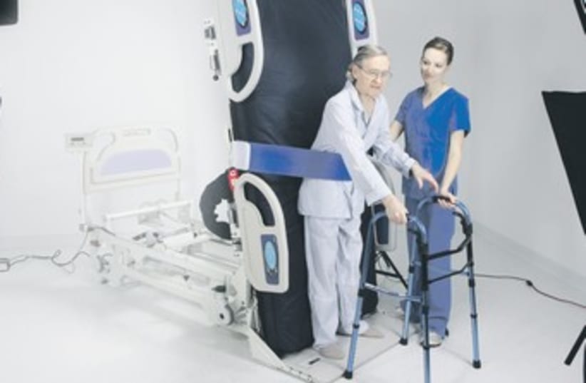 electric bed patient 370 (photo credit: Courtesy: VitalGo Systems)