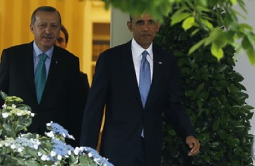 Erdogan, Obama romantic in the Rose Garden 370 (photo credit: REUTERS)