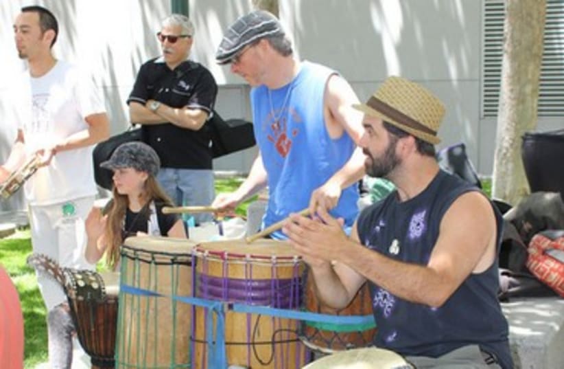 Drum circle at Israel in the Gardens 2013, San Francisco 390 (photo credit: Nora Smith)