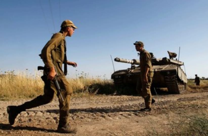 IDF tank soldiers 370 (photo credit: REUTERS)