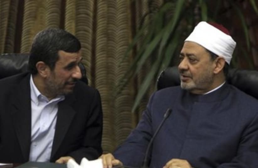 Ahmadinejad and Sheikh Ahmed al-Tayeb 370 (photo credit: REUTERS/Mohamed Abd El Ghan)