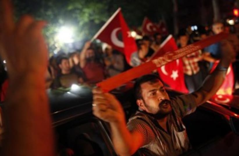 turkey protesters 370 (photo credit: REUTERS)