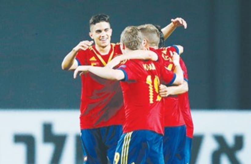 Spain's U-21 soccer team150 (photo credit: Reuters)