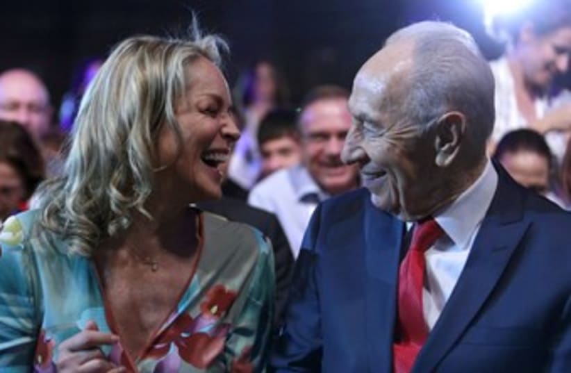 Peres and Sharon Stone 370 (photo credit: דניאל בר און, ShiloPro)