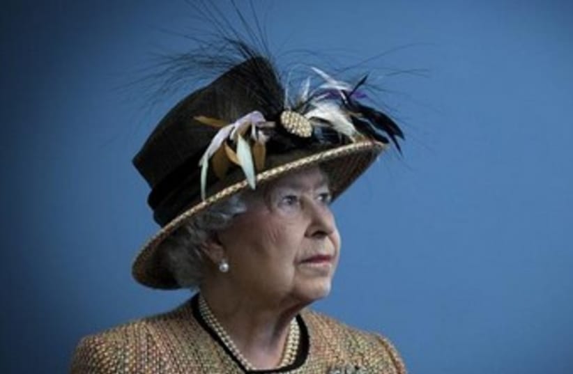 Queen of England (photo credit: Reuters)