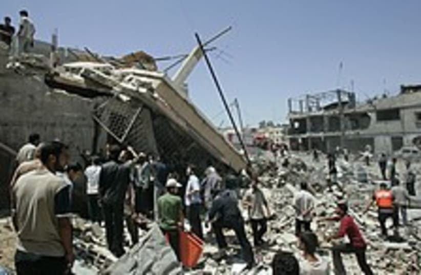 Gaza rubble fab 224.88 (photo credit: AP)