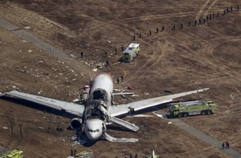 San Francisco plane crash 390 (photo credit: REUTERS)
