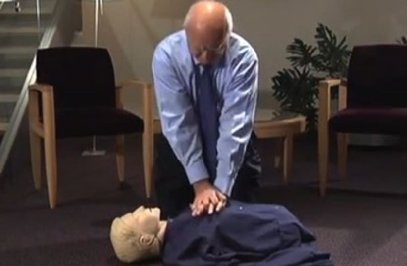 Chest compression CPR 370 (photo credit: YouTube Screenshot)