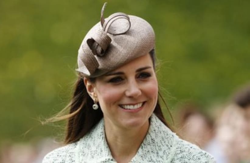 Kate Middleton in hat 370 (photo credit: REUTERS/Olivia Harris)