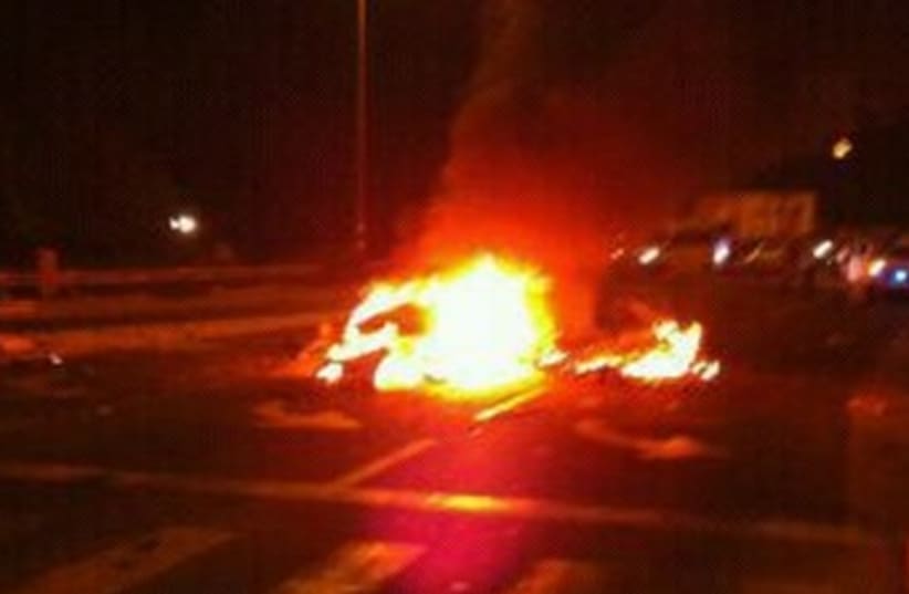 Car explosion at Yarkonim Junction 370 (photo credit: Courtesy MDA)