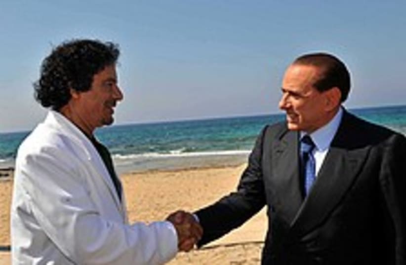 gaddafi burlusconi 22488 (photo credit: )