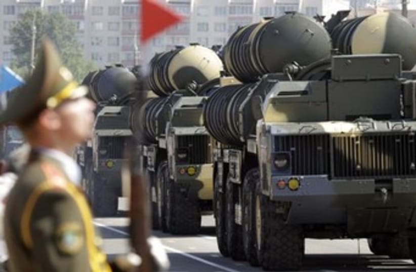 Russian S-300 anti-aircraft missile system 350 (photo credit: Reuters)