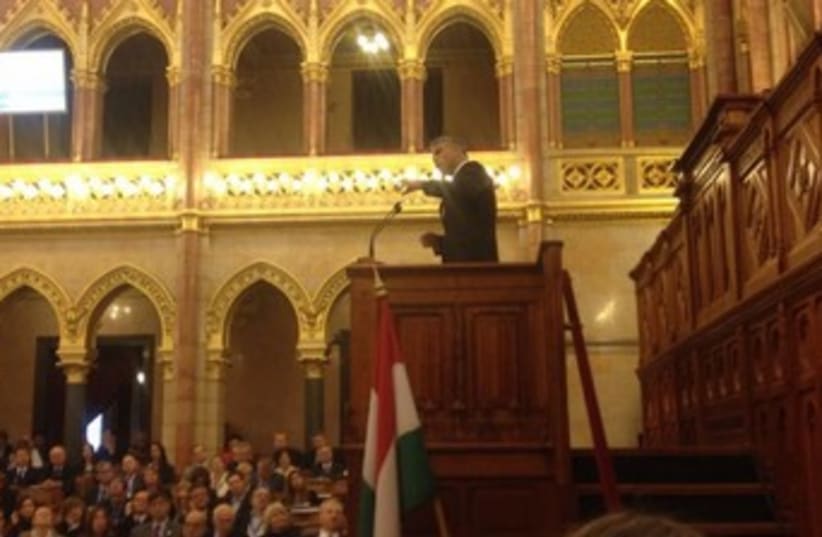 Finance Minister Yair Lapid addresses Hungarian Parliament 3 (photo credit: Courtesy Finance Ministry)