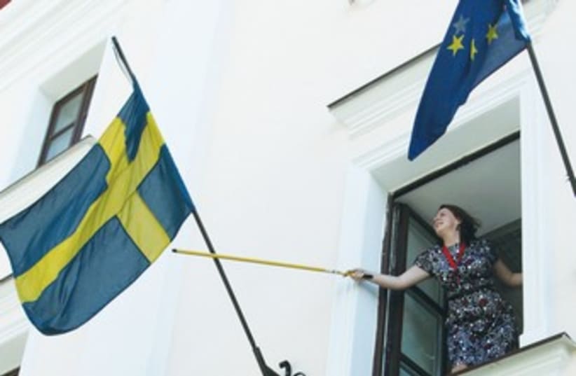 The Swedish flag 370 (photo credit: REUTERS)