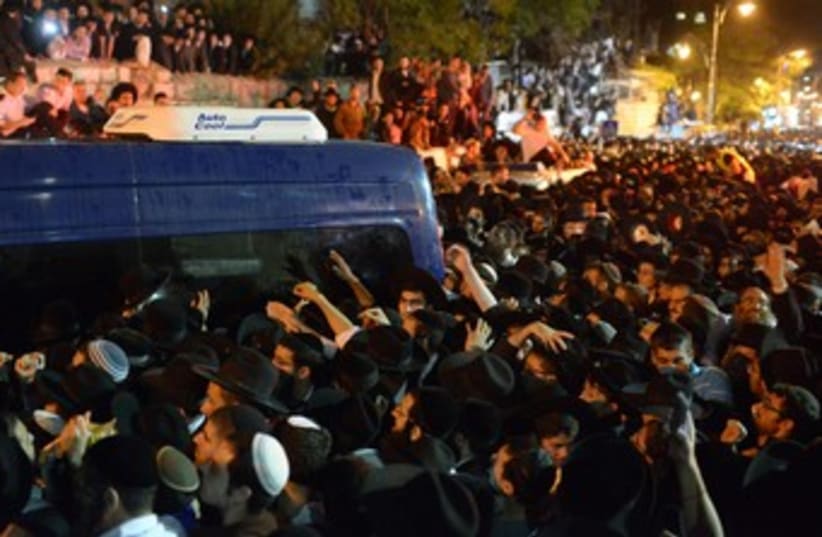 Rabbi Ovadia Yosef funeral 370 (photo credit: Koby Gideon/GPO)