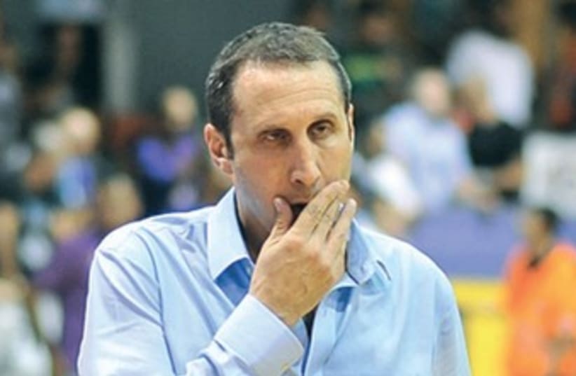 Maccabi Tel Aviv coach David Blatt 370 (photo credit: Asaf Kliger)