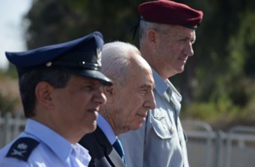 Shimon Peres with Benny Gantz and Amir Eshel 370 (photo credit: Koby Gideon/GPO)