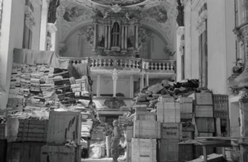 stolen books nazi 370 (photo credit: (US National Archives/Reuters))