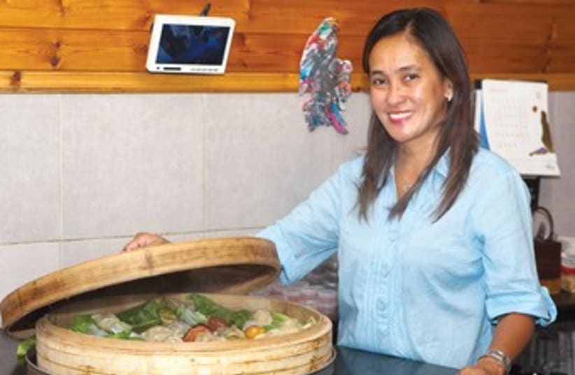 Filipina chef Vilma Magpantay (photo credit: Anatoly Michaelo)
