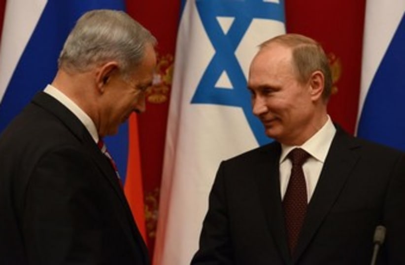 Netanyahu and Putin meet in Mascow 370 (photo credit: Koby Gideon/GPO)