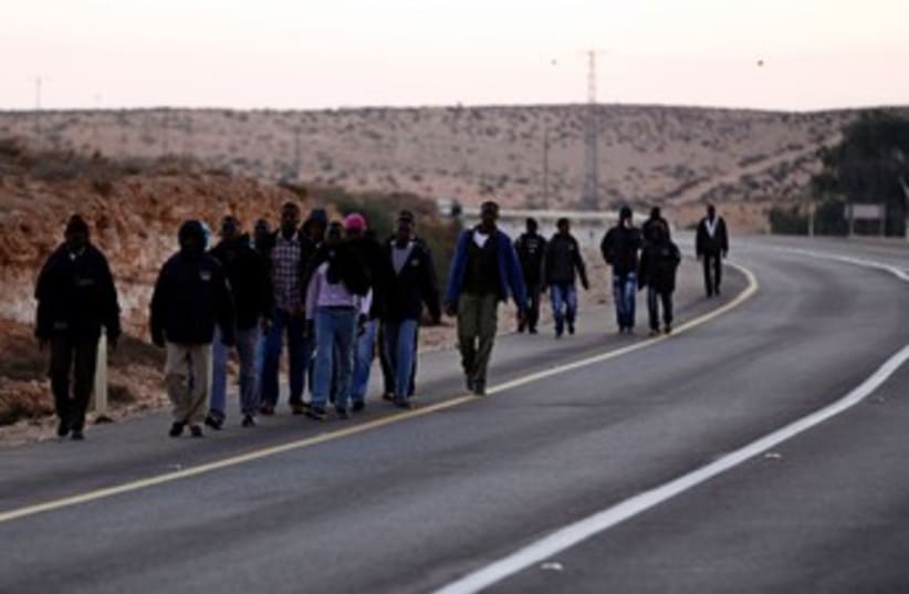 African migrants march to Jerusalem 370 (photo credit: REUTERS)