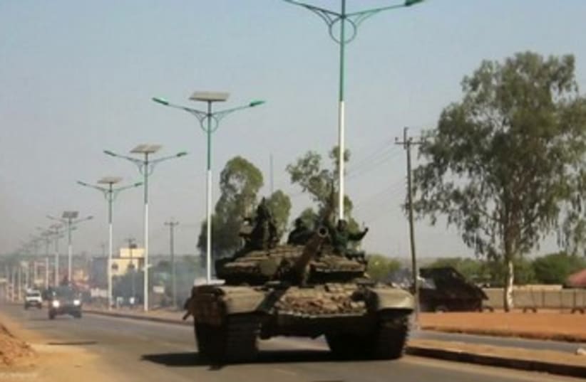 Tank in South Sudan Juba 370 (photo credit: REUTERS/Hakim George)