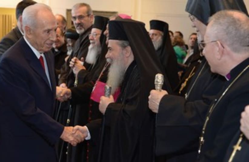 President Shimon Peres with Theophilos III. (photo credit: Mark Neiman/GPO)