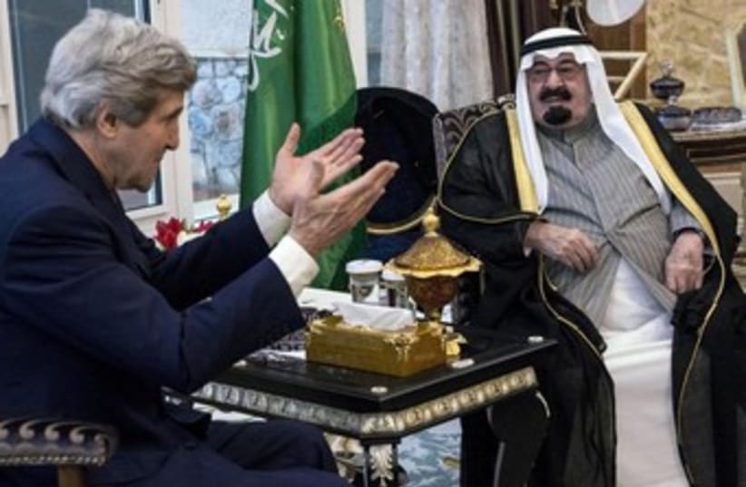 US Secretary of State John Kerry and Saudi Arabia's King Abdullah bin Abdulaziz al-Saud, January 5, 2014. (photo credit: REUTERS/Brendan Smialowski/Pool)